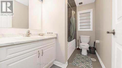 26 Summer Wind Lane, Brampton, ON - Indoor Photo Showing Bathroom