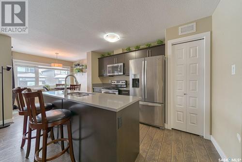 46 5301 Beacon Drive, Regina, SK - Indoor Photo Showing Kitchen With Stainless Steel Kitchen