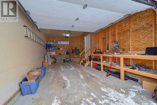 46 5301 Beacon Drive, Regina, SK - Indoor Photo Showing Garage