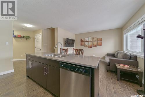 46 5301 Beacon Drive, Regina, SK - Indoor Photo Showing Kitchen With Double Sink