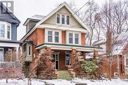 5 ORCHARD HILL  Hamilton, ON L8P 2V6