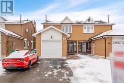 162 ASHRIDGE COURT  Mississauga, ON L4Z 1M9