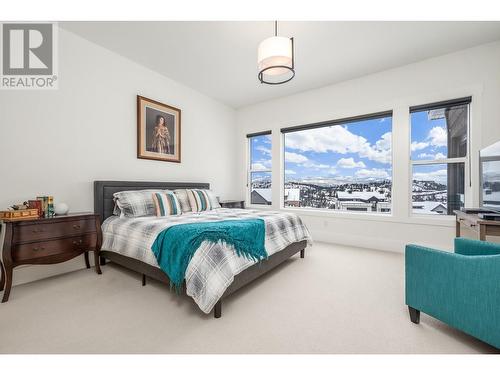 253 Ashcroft Court, Vernon, BC - Indoor Photo Showing Bedroom