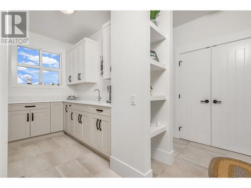 253 Ashcroft Court, Vernon, BC - Indoor Photo Showing Other Room