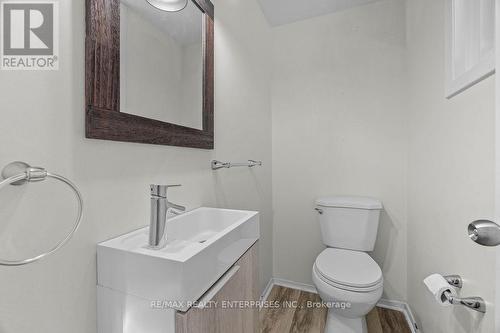 388 Crawford Street, London, ON - Indoor Photo Showing Bathroom