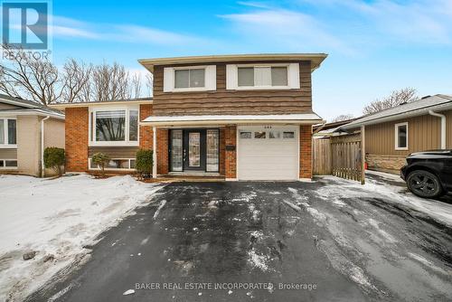 644 Mullin Way, Burlington, ON - Outdoor With Facade