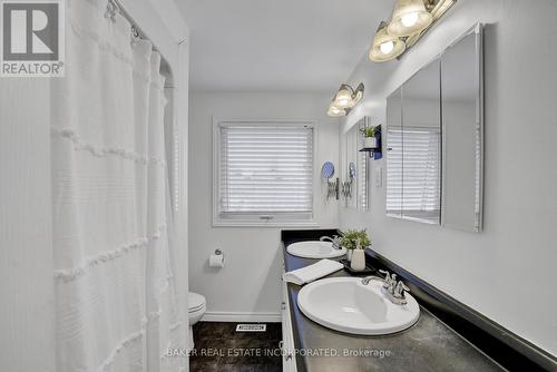 644 Mullin Way, Burlington, ON - Indoor Photo Showing Bathroom