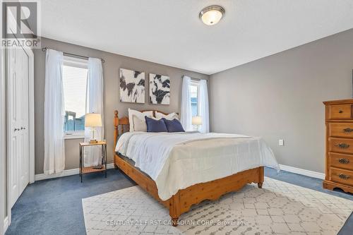 1685 Devos Drive, London, ON - Indoor Photo Showing Bedroom