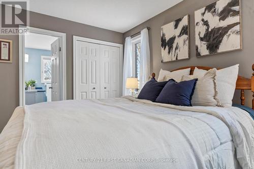 1685 Devos Drive, London, ON - Indoor Photo Showing Bedroom