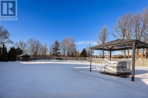 1685 Devos Drive, London, ON - Outdoor