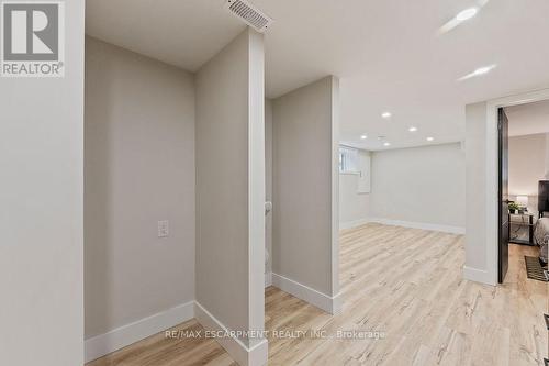 209 Grenfell Street, Hamilton, ON - Indoor Photo Showing Other Room