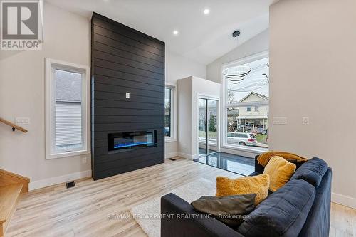 209 Grenfell Street, Hamilton, ON - Indoor Photo Showing Living Room With Fireplace