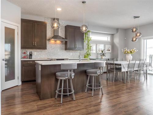 30 Angela Everts Drive, Winnipeg, MB - Indoor Photo Showing Kitchen With Upgraded Kitchen