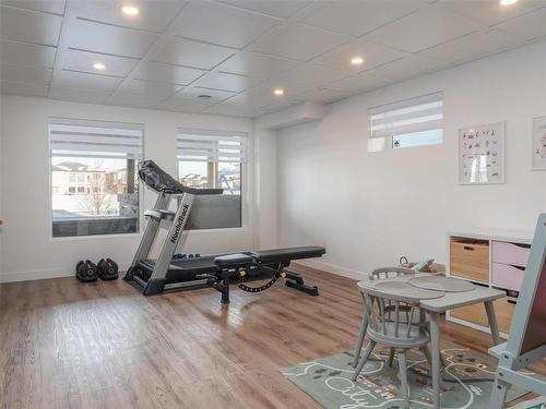 30 Angela Everts Drive, Winnipeg, MB - Indoor Photo Showing Gym Room