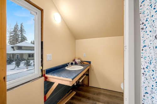 2156 Coleman Rd, Courtenay, BC 