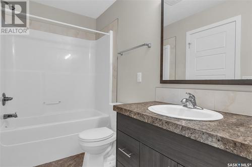 2-5294 Aerodrome Road, Regina, SK - Indoor Photo Showing Bathroom