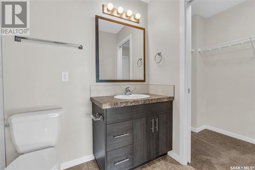 2-5294 Aerodrome Road, Regina, SK - Indoor Photo Showing Bathroom