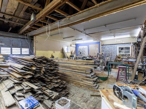 IntÃ©rieur - 640 Rue Tessier E., Saint-Casimir, QC - Indoor Photo Showing Garage