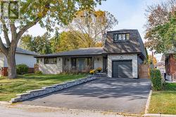 4017 GRAPEHILL AVENUE  Burlington, ON L7L 1R1