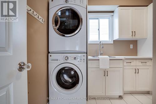 43 Glenayr Street, Hamilton, ON - Indoor Photo Showing Laundry Room