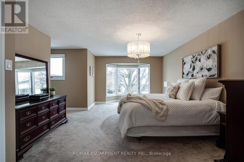 43 Glenayr Street, Hamilton, ON - Indoor Photo Showing Bedroom