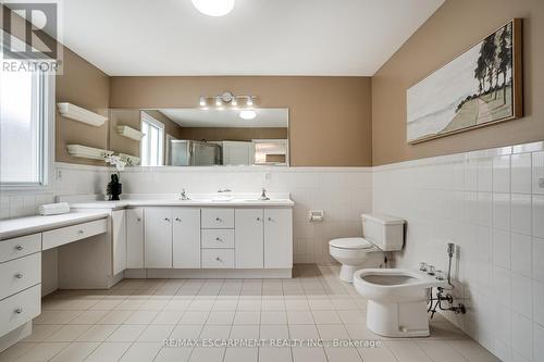 43 Glenayr Street, Hamilton, ON - Indoor Photo Showing Bathroom