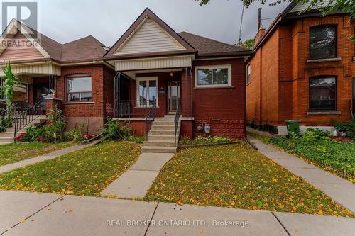 33 Clyde Street, Hamilton, ON - Outdoor With Facade