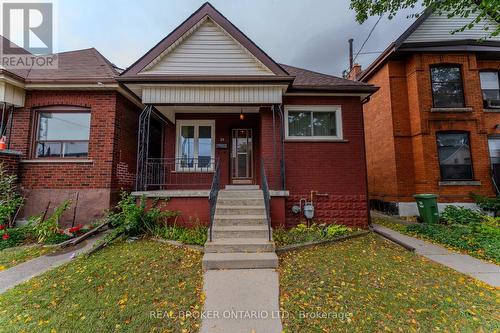 33 Clyde Street, Hamilton, ON - Outdoor With Facade