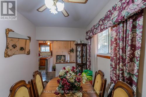 33 Clyde Street, Hamilton, ON - Indoor Photo Showing Dining Room