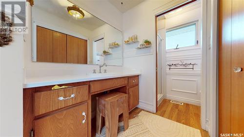 102 Michener Drive, Regina, SK - Indoor Photo Showing Bathroom