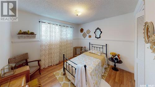 102 Michener Drive, Regina, SK - Indoor Photo Showing Bedroom