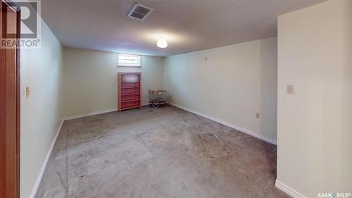 102 Michener Drive, Regina, SK - Indoor