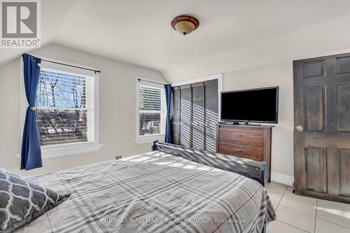 477 Booth Street, Ottawa, ON - Indoor Photo Showing Bedroom