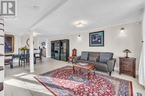 477 Booth Street, Ottawa, ON - Indoor Photo Showing Living Room