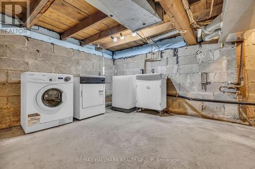 477 Booth Street, Ottawa, ON - Indoor Photo Showing Laundry Room