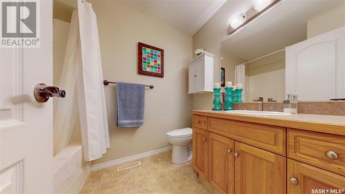 408 2909 Arens Road E, Regina, SK - Indoor Photo Showing Bathroom