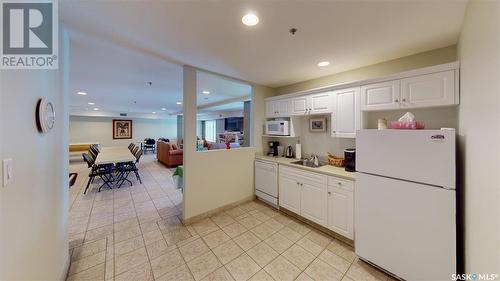 408 2909 Arens Road E, Regina, SK - Indoor Photo Showing Kitchen