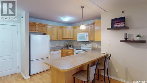 408 2909 Arens Road E, Regina, SK - Indoor Photo Showing Kitchen