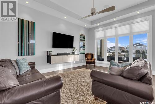 106 Werschner Crescent, Saskatoon, SK - Indoor Photo Showing Living Room