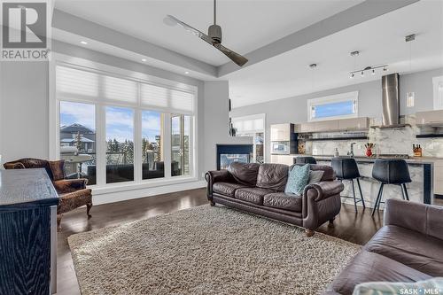 106 Werschner Crescent, Saskatoon, SK - Indoor Photo Showing Living Room