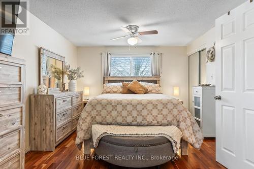 227 Saddy Avenue, London, ON - Indoor Photo Showing Bedroom