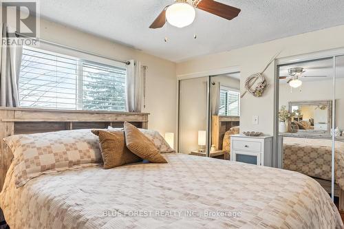 227 Saddy Avenue, London, ON - Indoor Photo Showing Bedroom