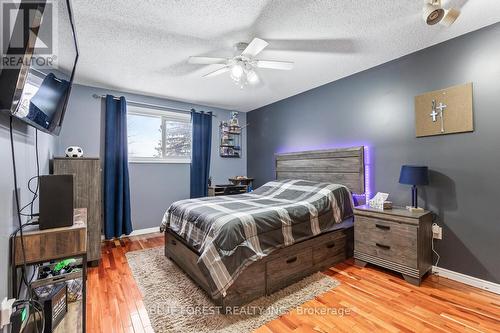 227 Saddy Avenue, London, ON - Indoor Photo Showing Bedroom