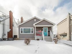 3242 Pennington Street  Halifax, NS B3L 4A9