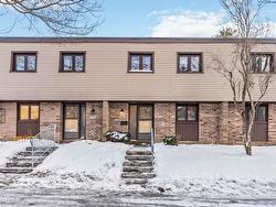 75 Forestside Crescent  Halifax, NS B3M 1M5