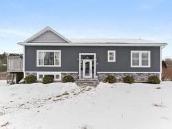 8 Old Scott Road  Waverley, NS B2R 1G7