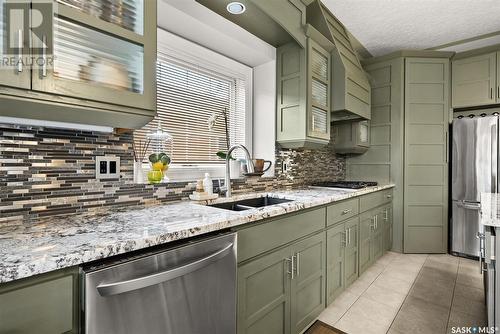 1361 Lapchuk Crescent N, Regina, SK - Indoor Photo Showing Kitchen With Double Sink With Upgraded Kitchen