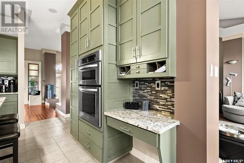 1361 Lapchuk Crescent N, Regina, SK - Indoor Photo Showing Kitchen