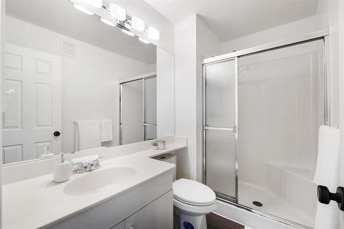 288 De La Seigneurie Boulevard, Winnipeg, MB - Indoor Photo Showing Bathroom