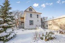 541 Langevin ST  Winnipeg, MB R2H 2V9